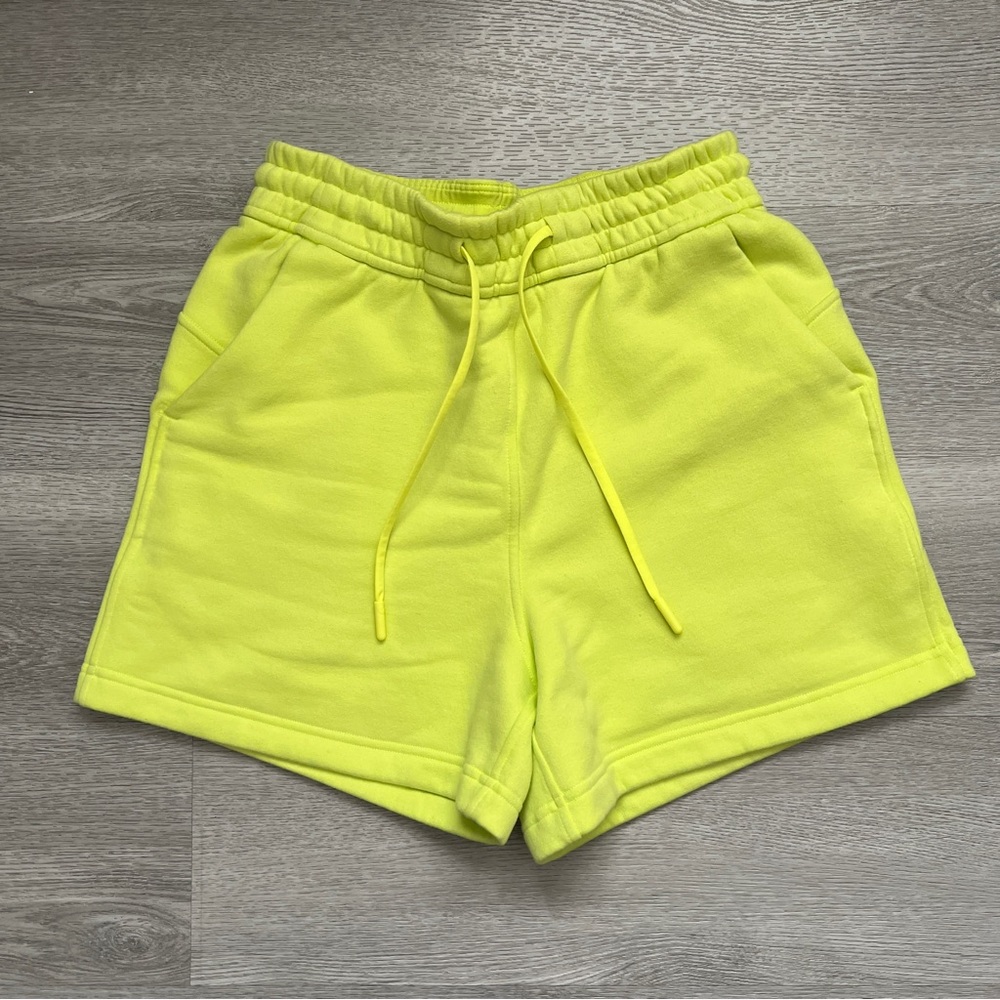 LULULEMON LOUNGEFUL HIGH-RISE SHORTS 4”